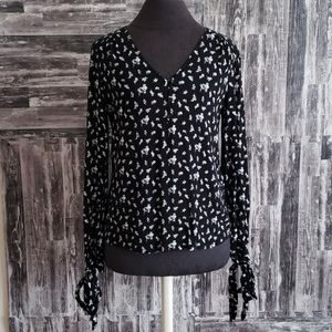 Hinge Floral Black tie bow sleeved top Small EUC
